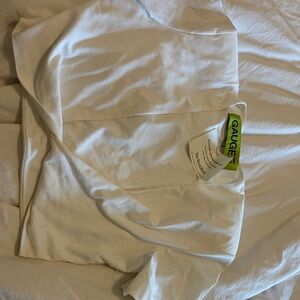 Gauge 81 White Short Sleeve Top with V-Neck
